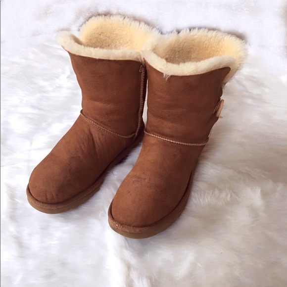 UGG Shoes - 🆕Ugg Bailey Button Down Sz 10